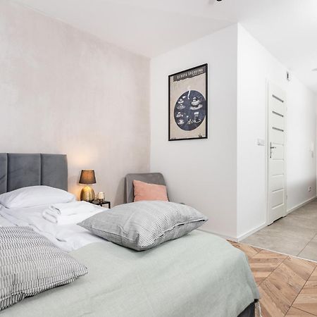 Apartamenty Na Debnikach - By Upstairs كراكوفيا المظهر الخارجي الصورة