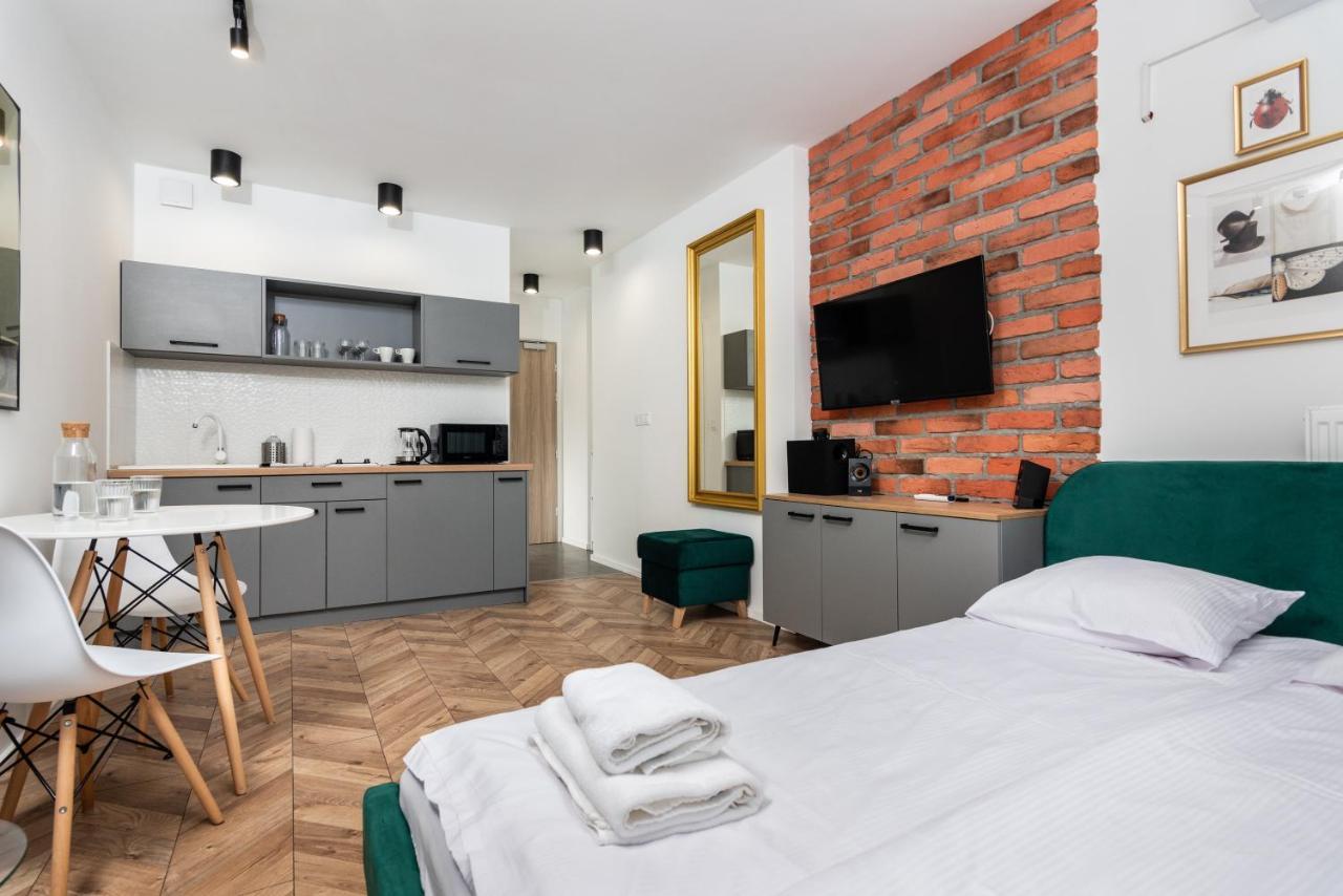 Apartamenty Na Debnikach - By Upstairs كراكوفيا المظهر الخارجي الصورة